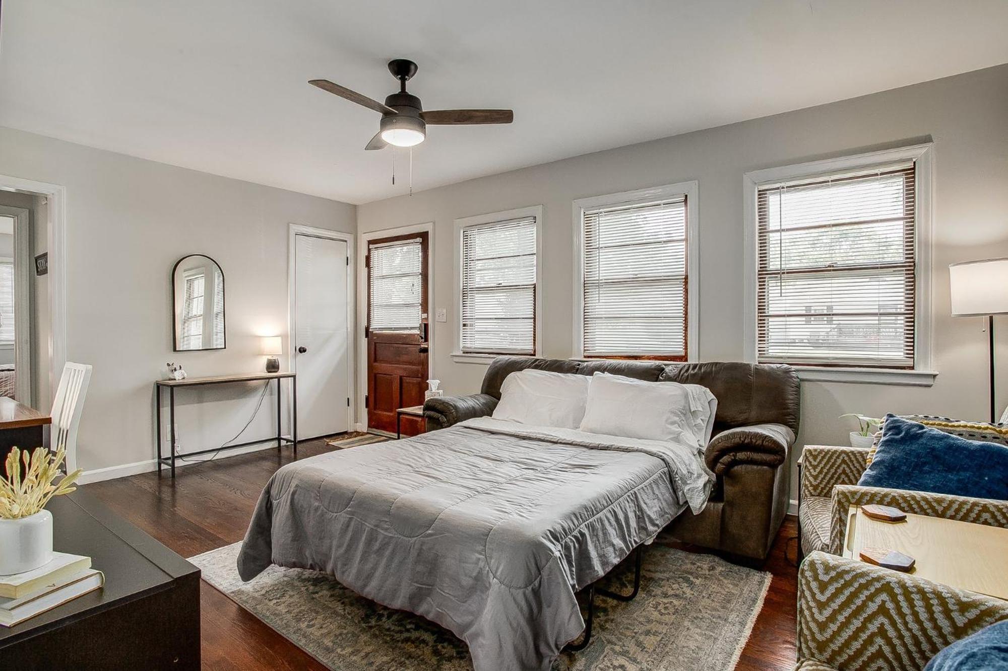 Chic Home With Huge Grassy Yard 7 Mins To Arrowhead Stadium Independence Esterno foto