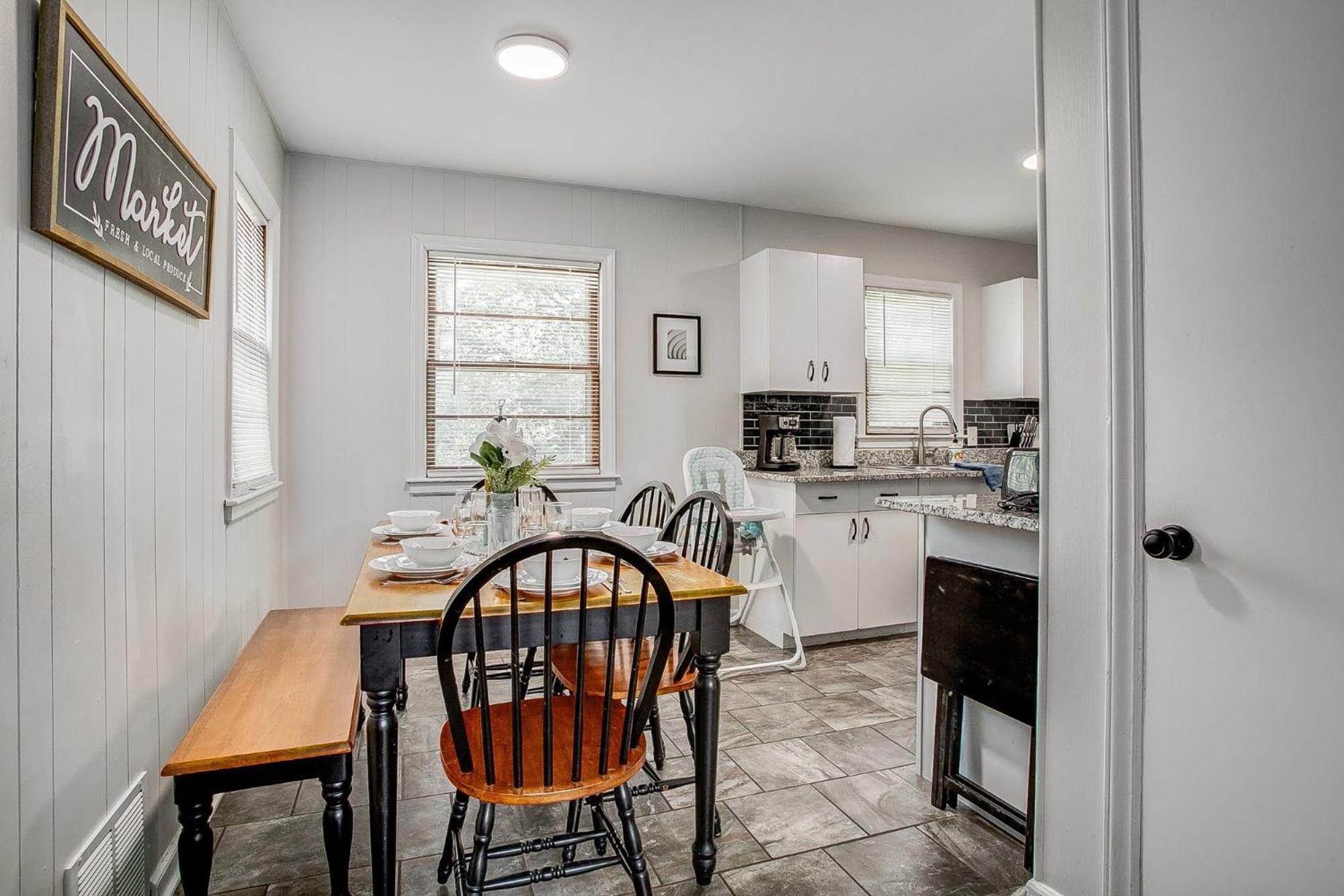 Chic Home With Huge Grassy Yard 7 Mins To Arrowhead Stadium Independence Esterno foto