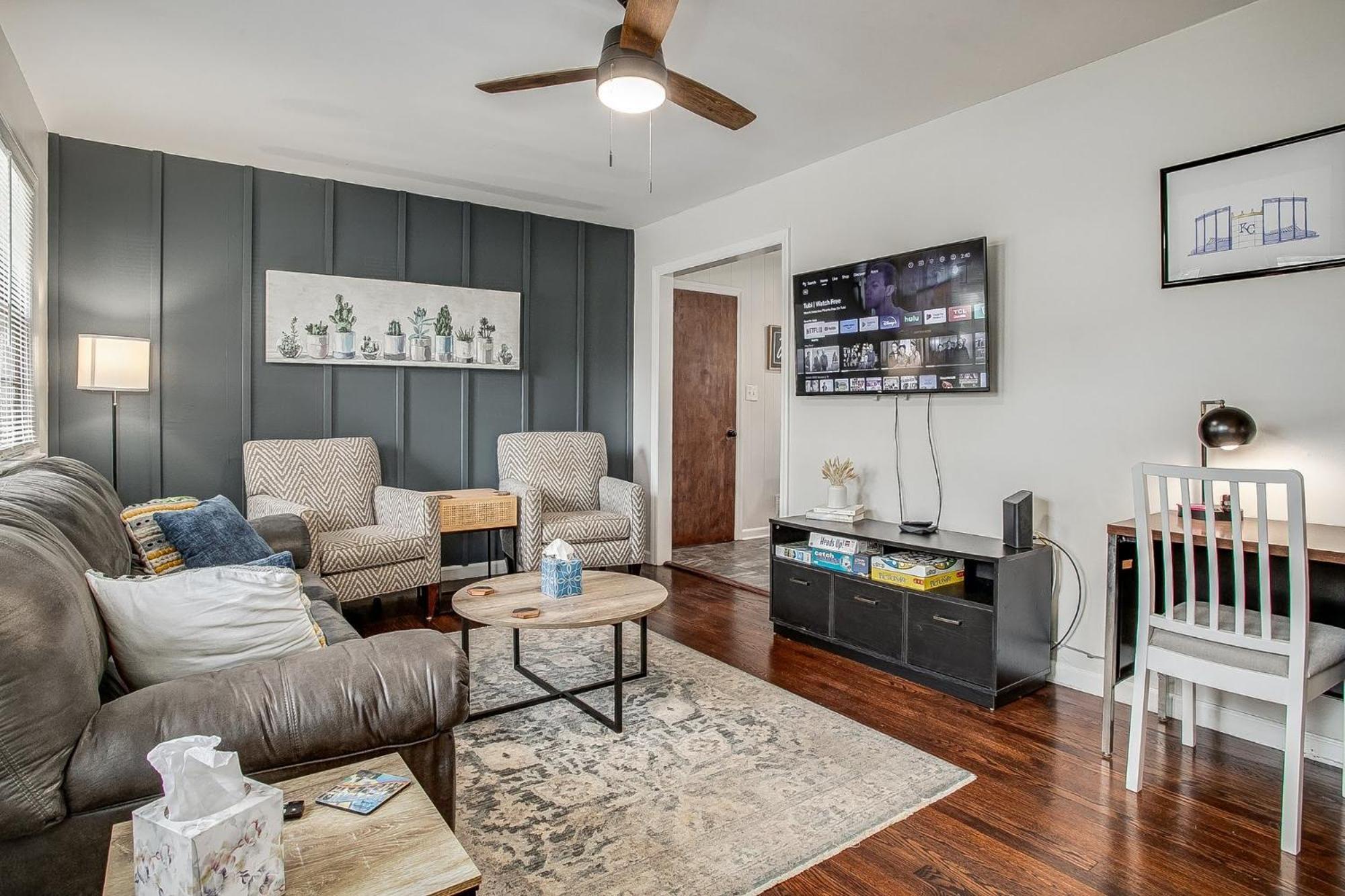 Chic Home With Huge Grassy Yard 7 Mins To Arrowhead Stadium Independence Esterno foto